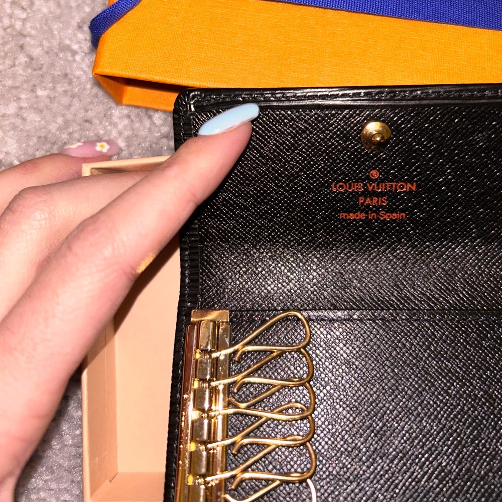 Louis Vuitton 6 Epi Multicles - Picture 3 of 7